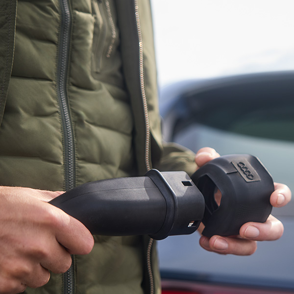 チャージングプラグカバー